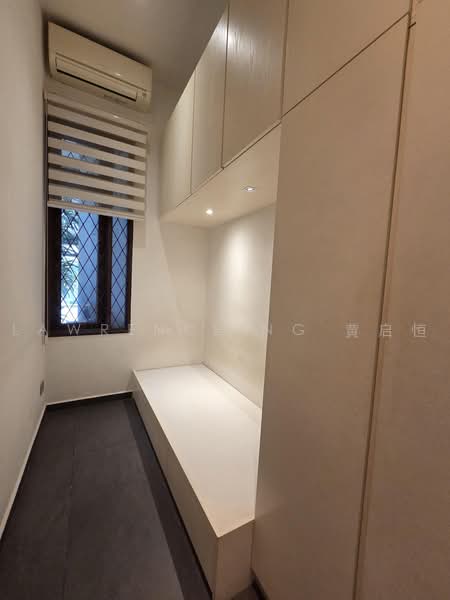 Charming Single Storey Detached House For Immediate Lease, , 5 Bedrooms, 4,845 sqft, Detached House For Rent, by Lawrence Ng 黄启恒, 500216242 - Helper's Room - PropertyGuru.com.sg