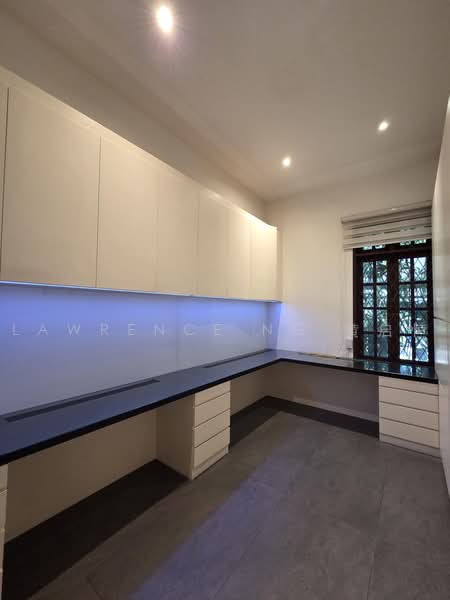 Charming Single Storey Detached House For Immediate Lease, , 5 Bedrooms, 4,845 sqft, Detached House For Rent, by Lawrence Ng 黄启恒, 500216242 - Study - PropertyGuru.com.sg