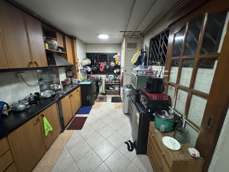 234 Jurong East Street 21, 234 Jurong East Street 21, 3 Bedrooms, 1,302 sqft, HDB Flat For Sale, by Andrew Wong, 500216258 - Kitchen - PropertyGuru.com.sg