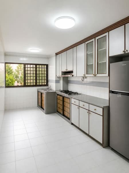 105 Jurong East Street 13, 105 Jurong East Street 13, 3 Bedrooms, 980 sqft, HDB Flat For Rent, by Celine Chow 周于琪, 500216275 - Kitchen - PropertyGuru.com.sg