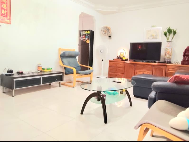 506 Hougang Avenue 8, 506 Hougang Avenue 8, 3 Bedrooms, 700 sqft, HDB Flat For Sale, by Alan Chua, 500216277 - Living Room - PropertyGuru.com.sg
