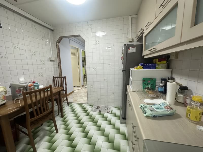 30 Kelantan Road, 30 Kelantan Road, 2 Bedrooms, 818 sqft, HDB Flat For Sale, by Lawrence Wee, 500216283 - Kitchen - PropertyGuru.com.sg