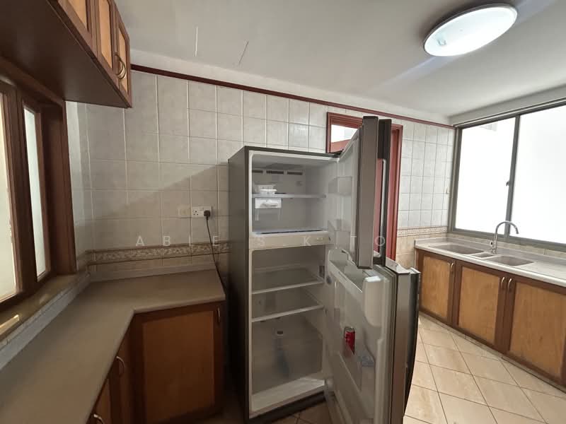 Parc Vista, 450 Corporation Road, 3 Bedrooms, 1,259 sqft, Condominium For Rent, by Able S.K Toh, 500216289 - Kitchen - PropertyGuru.com.sg