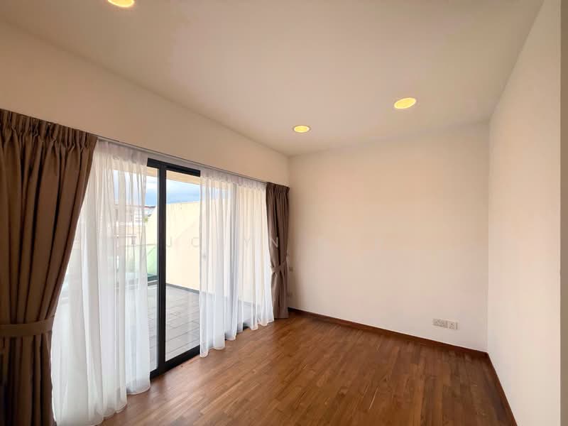 Sembawang Springs Estate, Jalan Salang, 4 Bedrooms, 3,028 sqft, Semi-Detached House For Rent, by Jolyn Goh, 500216305 - Balcony - PropertyGuru.com.sg