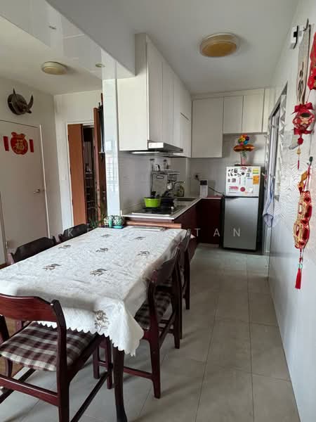 438B Bukit Batok West Avenue 8, 438B Bukit Batok West Avenue 8, Room Rental, 150 sqft, HDB Flat For Rent, by Kelvin Tan, 500216307 - Kitchen - PropertyGuru.com.sg