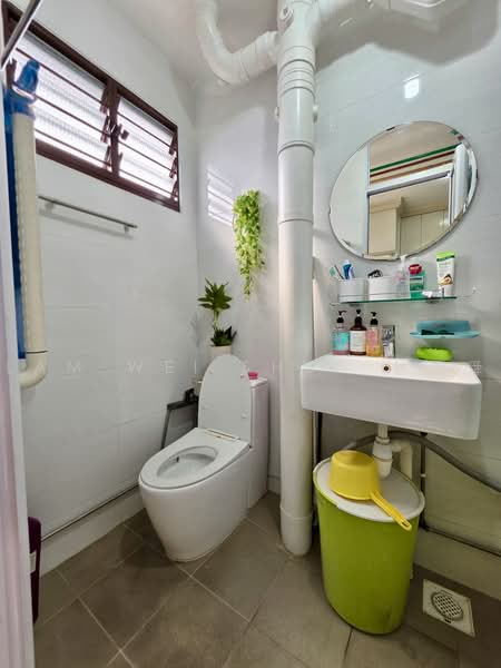 106 Simei Street 1, 106 Simei Street 1, 3 Bedrooms, 1,119 sqft, HDB Flat For Sale, by Lam Wei Shun 林渭舜, 500216313 - Bathroom - PropertyGuru.com.sg