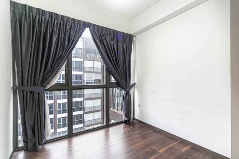 Bellewoods, 106 Woodlands Avenue 5, 3 Bedrooms, 1,098 sqft, Executive Condominium For Sale, by Joel Wee, 500216317 - Common Bedroom - PropertyGuru.com.sg