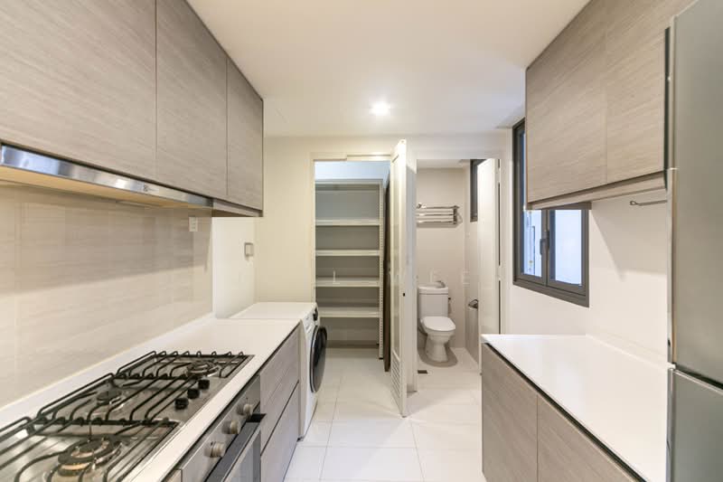 Bellewoods, 106 Woodlands Avenue 5, 3 Bedrooms, 1,098 sqft, Executive Condominium For Sale, by Joel Wee, 500216317 - Kitchen - PropertyGuru.com.sg