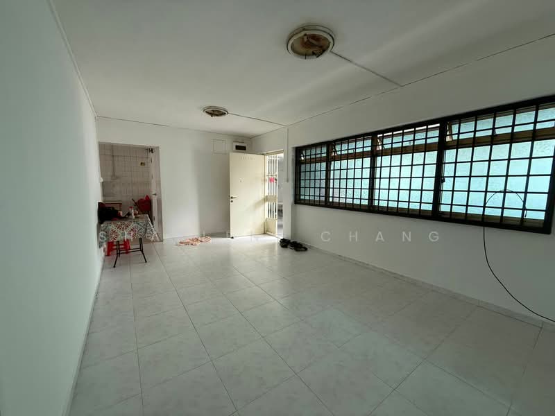 479 Sembawang Drive, 479 Sembawang Drive, 3 Bedrooms, 926 sqft, HDB Flat For Sale, by Sharlene Chang, 500216332 - Living Room - PropertyGuru.com.sg
