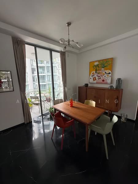 Helios Residences, 15 Cairnhill Circle, 2 Bedrooms, 1,313 sqft, Condominium For Rent, by Angeline Ding, 500216347 - Dining Room - PropertyGuru.com.sg