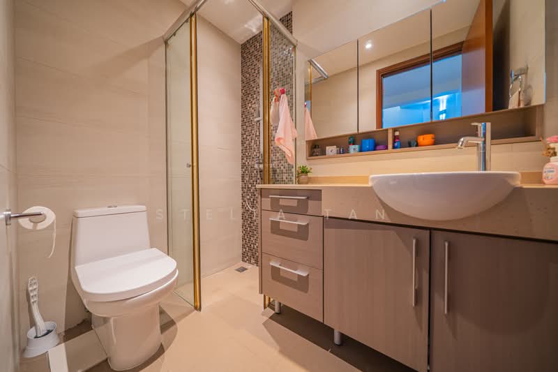 Horizon Green, 769 Ang Mo Kio Avenue 2, 6 Bedrooms, 3,261 sqft, Cluster House For Sale, by Stella Tan, 500216359 - Bathroom - PropertyGuru.com.sg