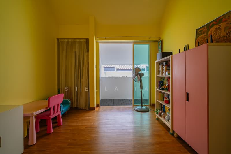 Horizon Green, 769 Ang Mo Kio Avenue 2, 6 Bedrooms, 3,261 sqft, Cluster House For Sale, by Stella Tan, 500216359 - Balcony - PropertyGuru.com.sg