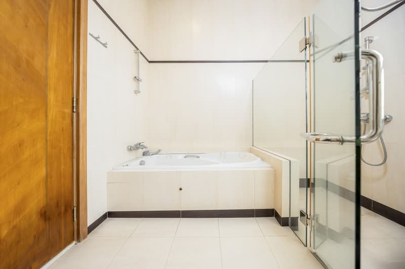 Seletar Hills Estate, Seletar Hills Drive, 4 Bedrooms, 2,800 sqft, Semi-Detached House For Sale, by Ana Ng, 500216361 - PropertyGuru.com.sg