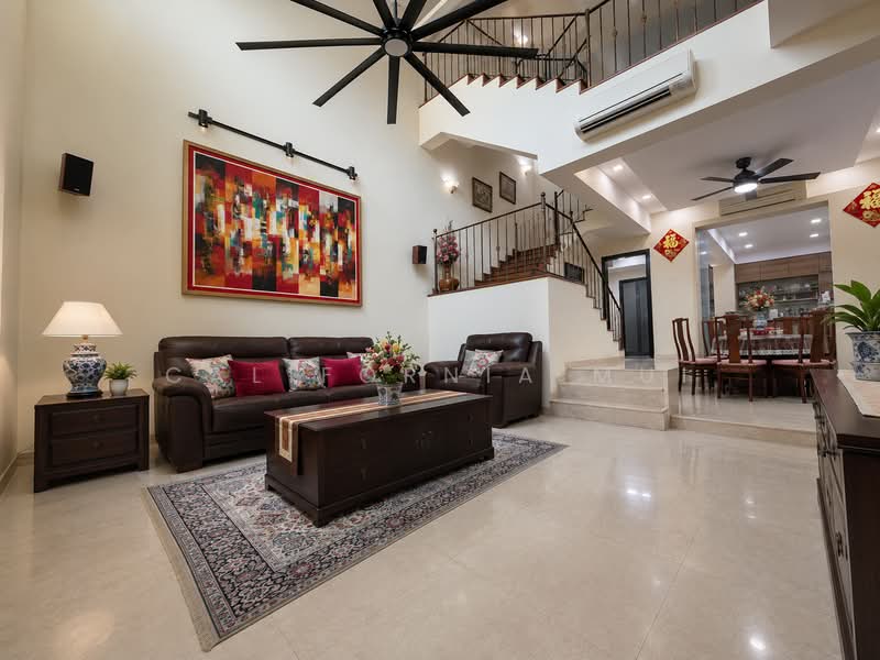 Westwood Park, Westwood Crescent, 6 Bedrooms, 2,600 sqft, Terraced House For Sale, by California Mui, 500216367 - Living Room - PropertyGuru.com.sg