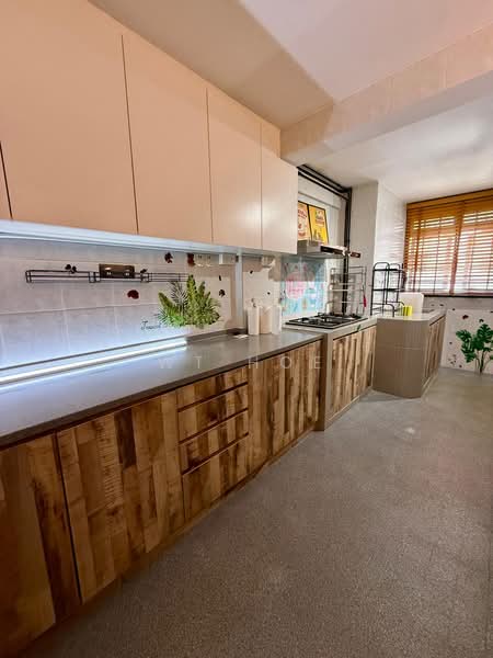 112 Lorong 1 Toa Payoh, 112 Lorong 1 Toa Payoh, 3 Bedrooms, 700 sqft, HDB Flat For Rent, by WT Hoe, 500216368 - Kitchen - PropertyGuru.com.sg