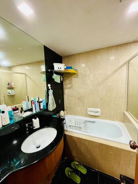 Costa Del Sol, 70 Bayshore Road, Bedok / Upper East Coast, 3 Bedrooms, 1,313 sqft, Condominium For Sale, by James Yeo, 500216391 - Bathroom - PropertyGuru.com.sg