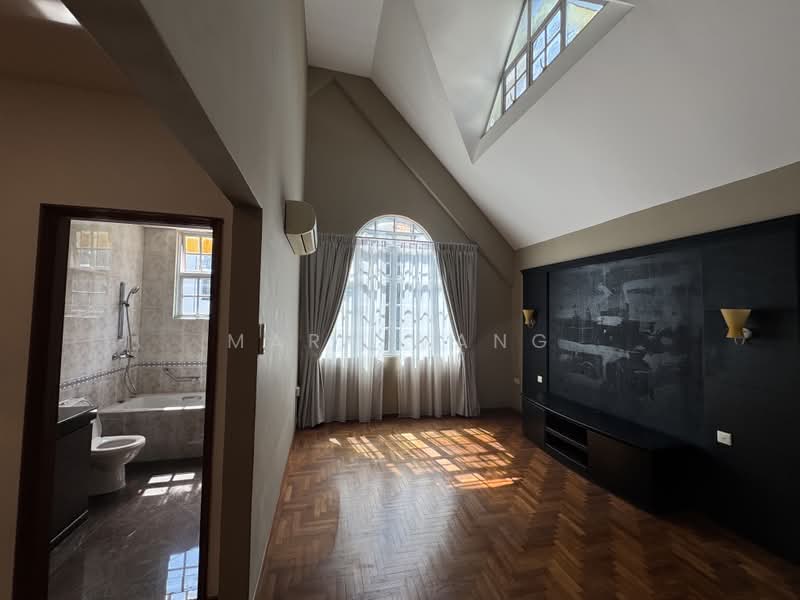 Burnfoot Terrace, , 5 Bedrooms, 5,000 sqft, Semi-Detached House For Sale, by Mark Wang, 500216393 - Bathroom - PropertyGuru.com.sg
