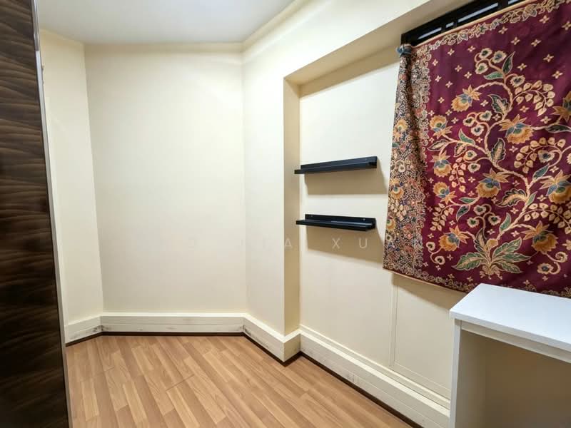 309 Canberra Road, 309 Canberra Road, 4 Bedrooms, 1,518 sqft, HDB Flat For Sale, by Ong Jia Xuan, 500216394 - Walk-in Wardrobe - PropertyGuru.com.sg