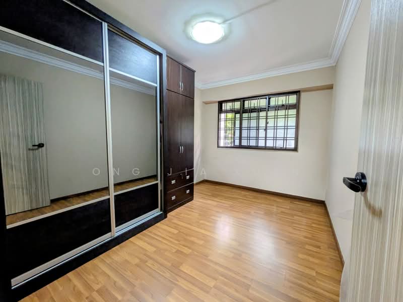 309 Canberra Road, 309 Canberra Road, 4 Bedrooms, 1,518 sqft, HDB Flat For Sale, by Ong Jia Xuan, 500216394 - Bedroom - PropertyGuru.com.sg