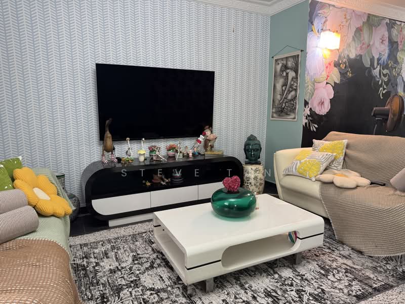 262 Tampines Street 21, 262 Tampines Street 21, Room Rental, 120 sqft, HDB Flat For Rent, by Steve Tan, 500216403 - Living Room - PropertyGuru.com.sg