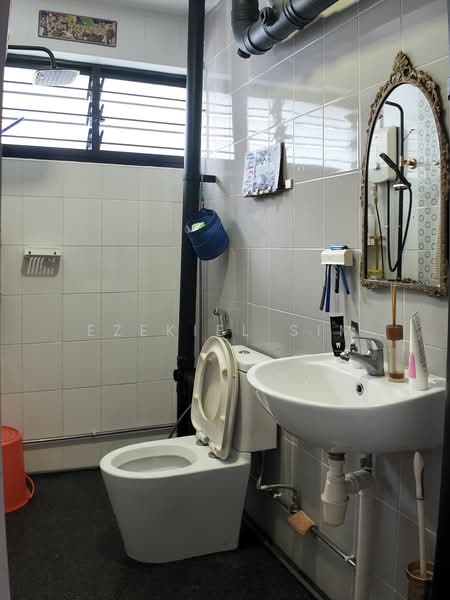 101 Bedok Reservoir Road, 101 Bedok Reservoir Road, 3 Bedrooms, 1,033 sqft, HDB Flat For Sale, by Ezekiel Sim, 500216406 - Bathroom - PropertyGuru.com.sg