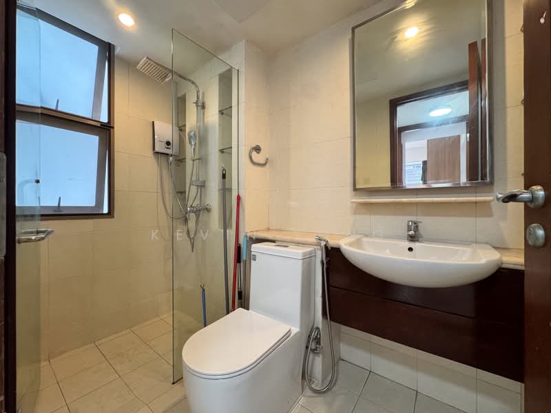 Palm Grove Condo, 19 Palm Grove Avenue, 3 Bedrooms, 1,281 sqft, Condominium For Sale, by Kevin Yong, 500216413 - Bathroom - PropertyGuru.com.sg
