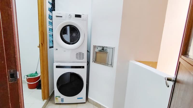 Tanglin View, 156 Prince Charles Crescent, Room Rental, 150 sqft, Condominium For Rent, by Erica Yap, 500216420 - Interior - PropertyGuru.com.sg