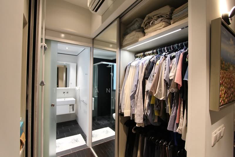 Village @ Pasir Panjang, 463 Pasir Panjang Road, 3 Bedrooms, 1,561 sqft, Condominium For Sale, by Terrance Foo, 500216427 - Interior - PropertyGuru.com.sg