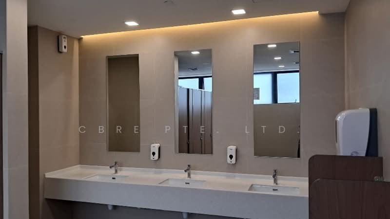 Woodlands Central, 33 Marsiling Industrial Estate Road 3, 2,648 sqft, Factory / Workshop (B2) For Rent, by CHUA SIQIN, 500216429 - Bathroom - CommercialGuru.com.sg