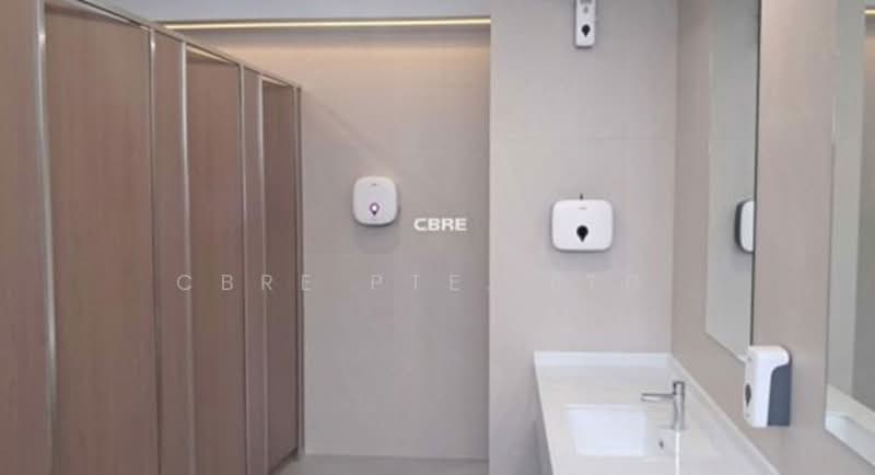 Woodlands Central, 33 Marsiling Industrial Estate Road 3, 2,648 sqft, Factory / Workshop (B2) For Rent, by CHUA SIQIN, 500216429 - Bathroom - CommercialGuru.com.sg