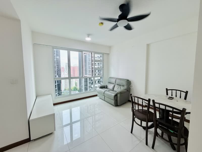 43A Margaret Drive, 43A Margaret Drive, 2 Bedrooms, 667 sqft, HDB Flat For Sale, by Athalie Low, 500216432 - Living Room - PropertyGuru.com.sg