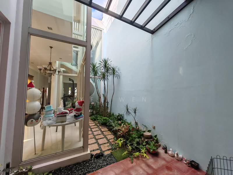 RESORT-STYLE SEMI-DETACHED HOME IN THE HEART OF SERANGOON GARDEN ESTATE, Crowhurst Drive, 6 Bedrooms, 6,200 sqft, Semi-Detached House For Sale, by Yee Wen, 500216434 - Interior - PropertyGuru.com.sg