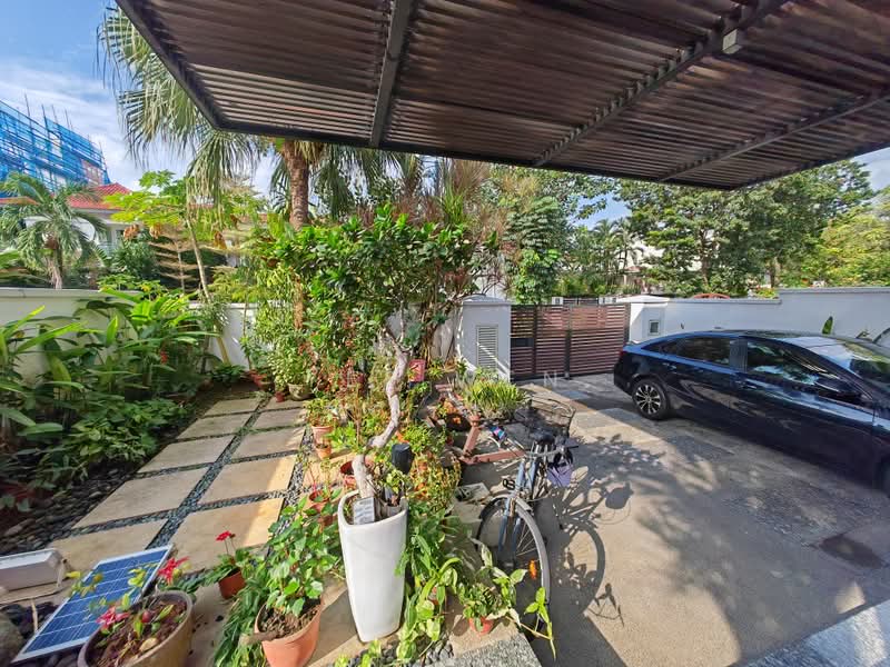 RESORT-STYLE SEMI-DETACHED HOME IN THE HEART OF SERANGOON GARDEN ESTATE, Crowhurst Drive, 6 Bedrooms, 6,200 sqft, Semi-Detached House For Sale, by Yee Wen, 500216434 - Garden - PropertyGuru.com.sg
