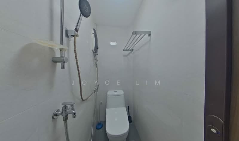 Ava Towers, 10 Ava Road, Room Rental, 100 sqft, Apartment For Rent, by Joyce Lim, 500216441 - Bathroom - PropertyGuru.com.sg