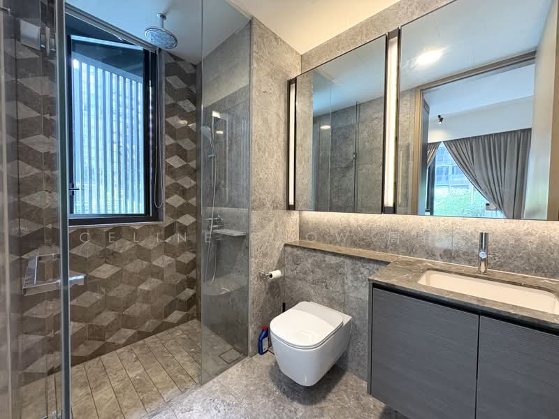 Leedon Green, 30 Leedon Heights, 2 Bedrooms, 700 sqft, Condominium For Sale, by Celine Chow 周于琪, 500216460 - Bathroom - PropertyGuru.com.sg