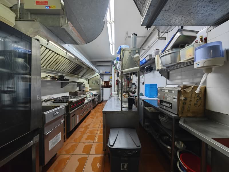Ground Floor at Kampong Bahru Road, Alexandra / Commonwealth, 1,900 sqft, Food & Beverage For Rent, by Brad Chung 钟定丰, 500216472 - Kitchen - CommercialGuru.com.sg