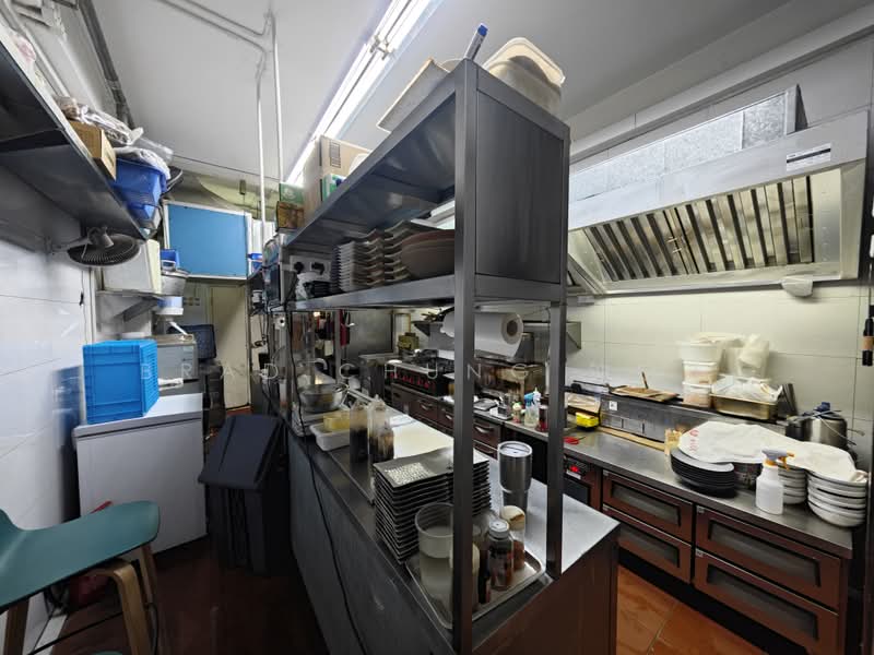 Ground Floor at Kampong Bahru Road, Alexandra / Commonwealth, 1,900 sqft, Food & Beverage For Rent, by Brad Chung 钟定丰, 500216472 - Kitchen - CommercialGuru.com.sg