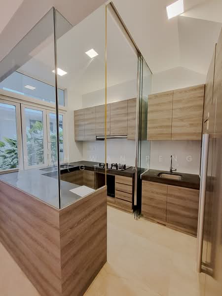 Cabana, , 4 Bedrooms, 2,917 sqft, Cluster House For Sale, by Seah Wan Peng (Gilda), 500216477 - Kitchen - PropertyGuru.com.sg