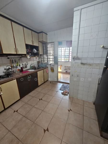 765 Pasir Ris Street 71, 765 Pasir Ris Street 71, 4 Bedrooms, 1,367 sqft, HDB Flat For Sale, by Douglas Chow, 500216479 - Kitchen - PropertyGuru.com.sg