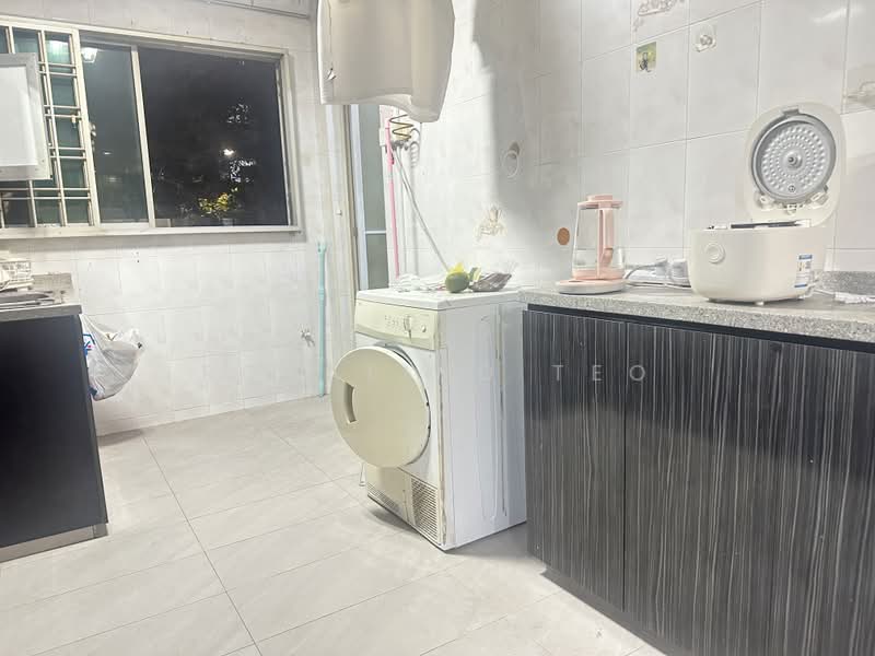 122 Bedok Reservoir Road, 122 Bedok Reservoir Road, Bedok / Upper East Coast, 3 Bedrooms, 904 sqft, HDB Flat For Sale, by Rosalind Teo, 500216485 - PropertyGuru.com.sg