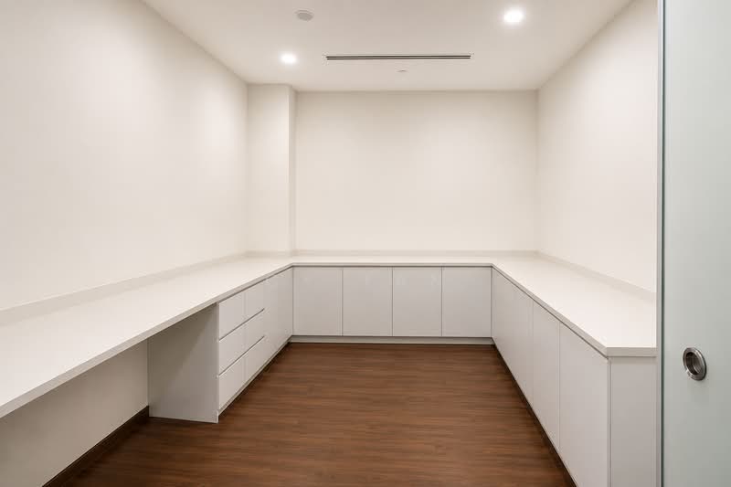 Novena Medical Center, 10 Sinaran Drive, 700 sqft, Medical For Rent, by CY TAN, 500216489 - Interior - CommercialGuru.com.sg