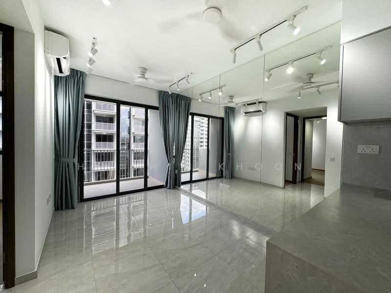 The Florence Residences, 87 Hougang Avenue 2, 2 Bedrooms, 667 sqft, Condominium For Sale, by Ho Ghim Khoon, 500216514 - Living Room - PropertyGuru.com.sg