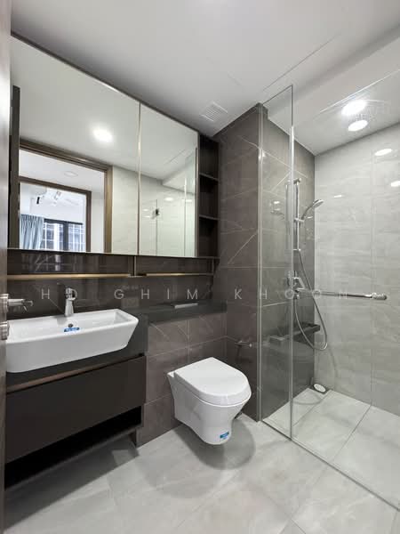 The Florence Residences, 87 Hougang Avenue 2, 2 Bedrooms, 667 sqft, Condominium For Sale, by Ho Ghim Khoon, 500216514 - Bathroom - PropertyGuru.com.sg