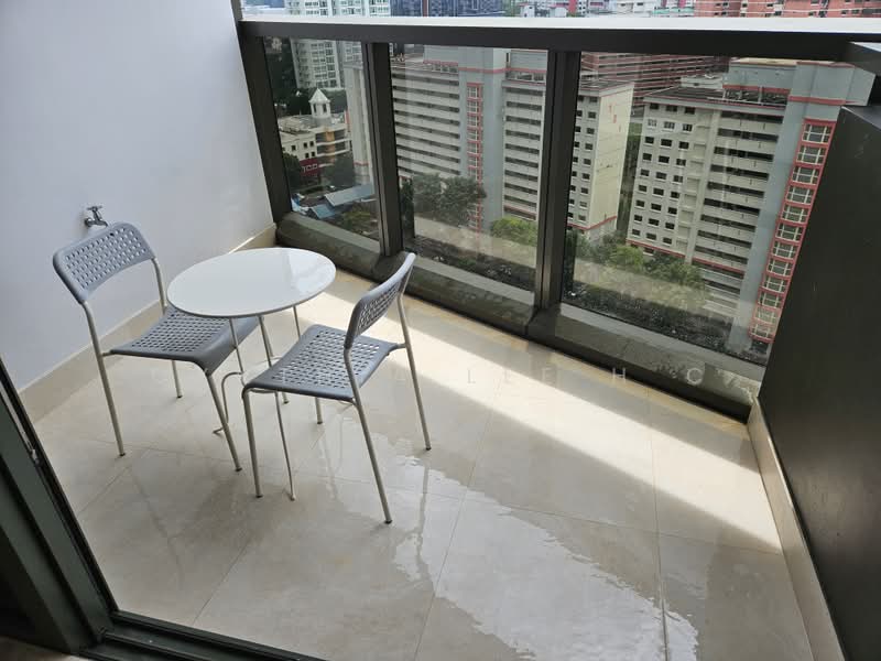 Commonwealth Towers, 230 Commonwealth Avenue, 1 Bedroom, 452 sqft, Condominium For Rent, by Cynthia Lee H C, 500216515 - Balcony - PropertyGuru.com.sg
