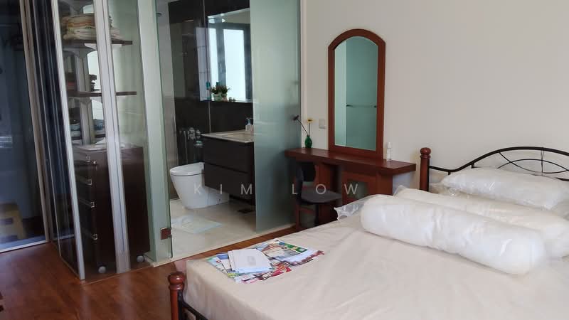 Waterfront Isle, 732 Bedok Reservoir Road, Bedok / Upper East Coast, 2 Bedrooms, 915 sqft, Condominium For Rent, by Kim Low, 500216517 - Bedroom - PropertyGuru.com.sg