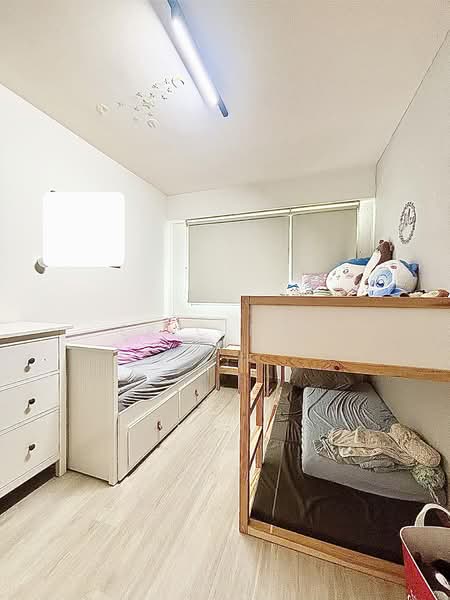 55 Teban Gardens Road, 55 Teban Gardens Road, 3 Bedrooms, 990 sqft, HDB Flat For Sale, by Eric Foo, 500216530 - Bedroom - PropertyGuru.com.sg
