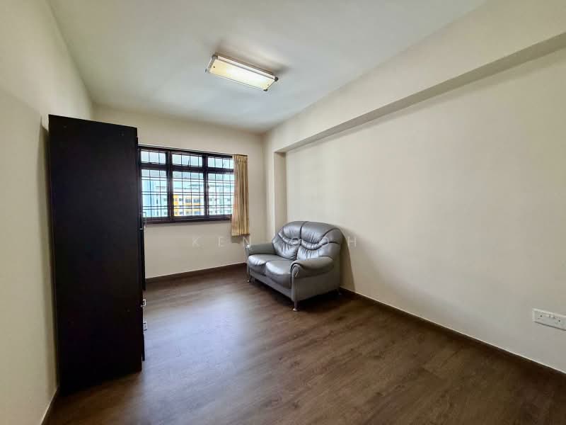 309D Anchorvale Road, 309D Anchorvale Road, 3 Bedrooms, 1,195 sqft, HDB Flat For Rent, by Ken Goh, 500216531 - Living Room - PropertyGuru.com.sg