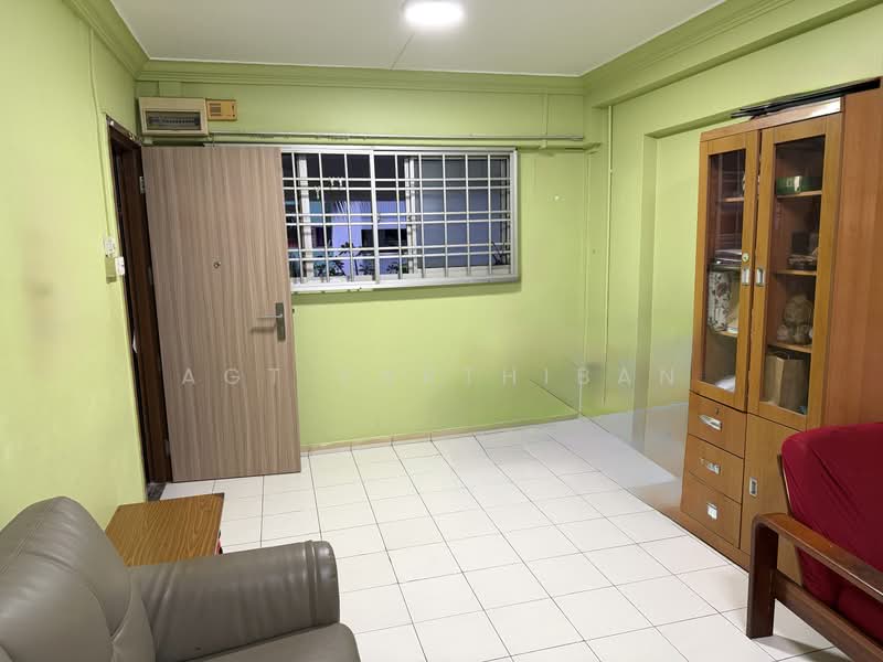 303 Yishun Central, 303 Yishun Central, 2 Bedrooms, 786 sqft, HDB Flat For Sale, by Agt Parthiban, 500216533 - Living Room - PropertyGuru.com.sg