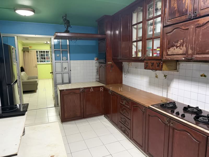303 Yishun Central, 303 Yishun Central, 2 Bedrooms, 786 sqft, HDB Flat For Sale, by Agt Parthiban, 500216533 - Kitchen - PropertyGuru.com.sg