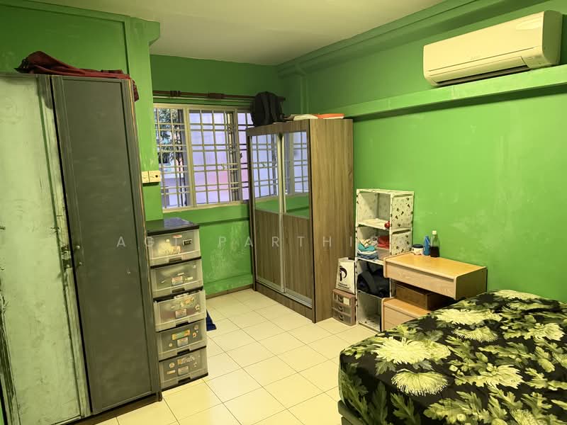 303 Yishun Central, 303 Yishun Central, 2 Bedrooms, 786 sqft, HDB Flat For Sale, by Agt Parthiban, 500216533 - Bedroom - PropertyGuru.com.sg